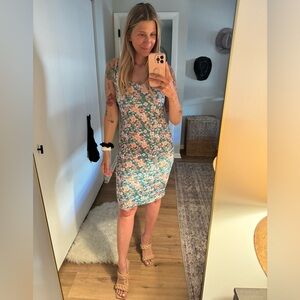 Floral fitted maternity dress